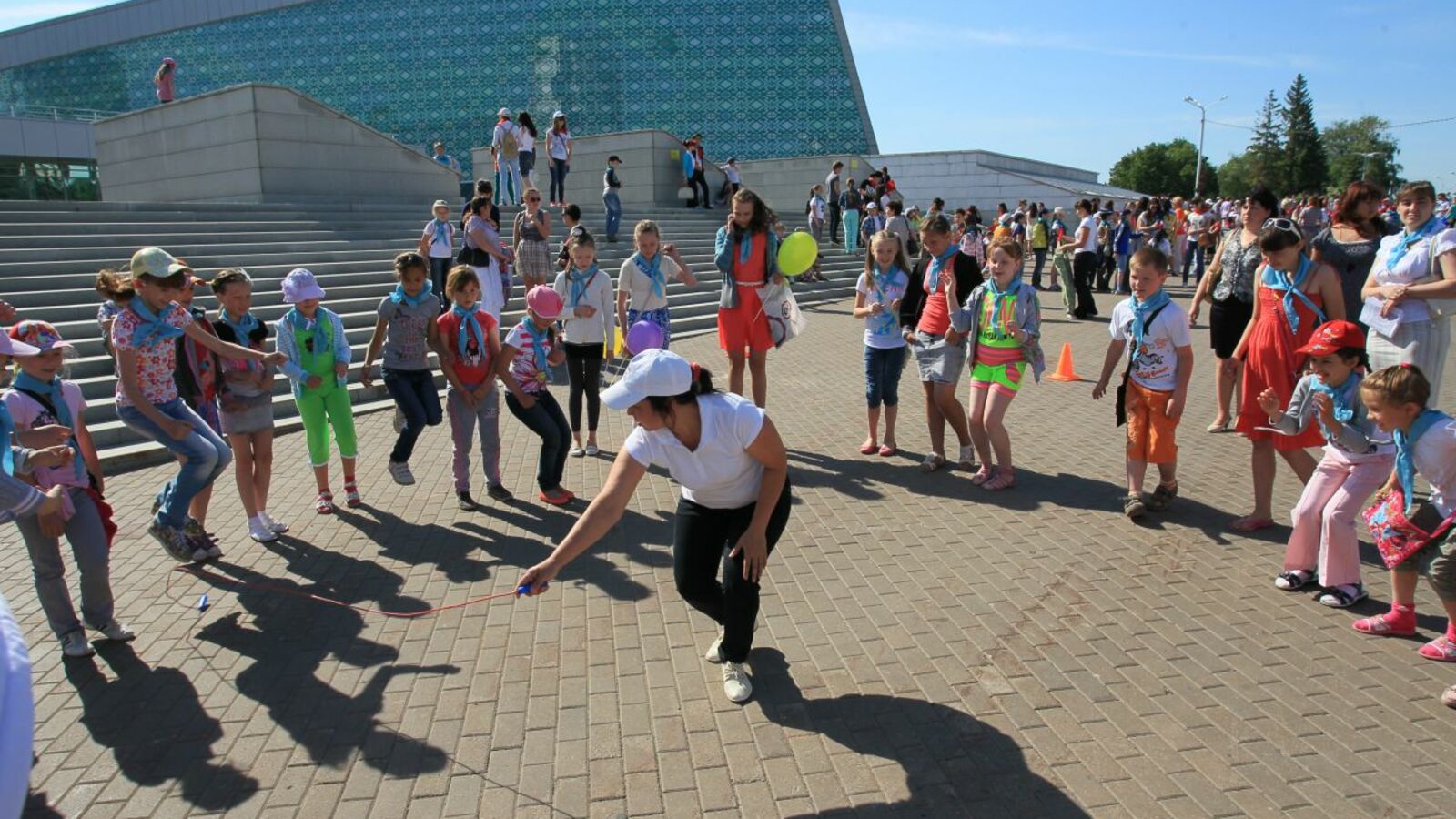 Олег Яровиков