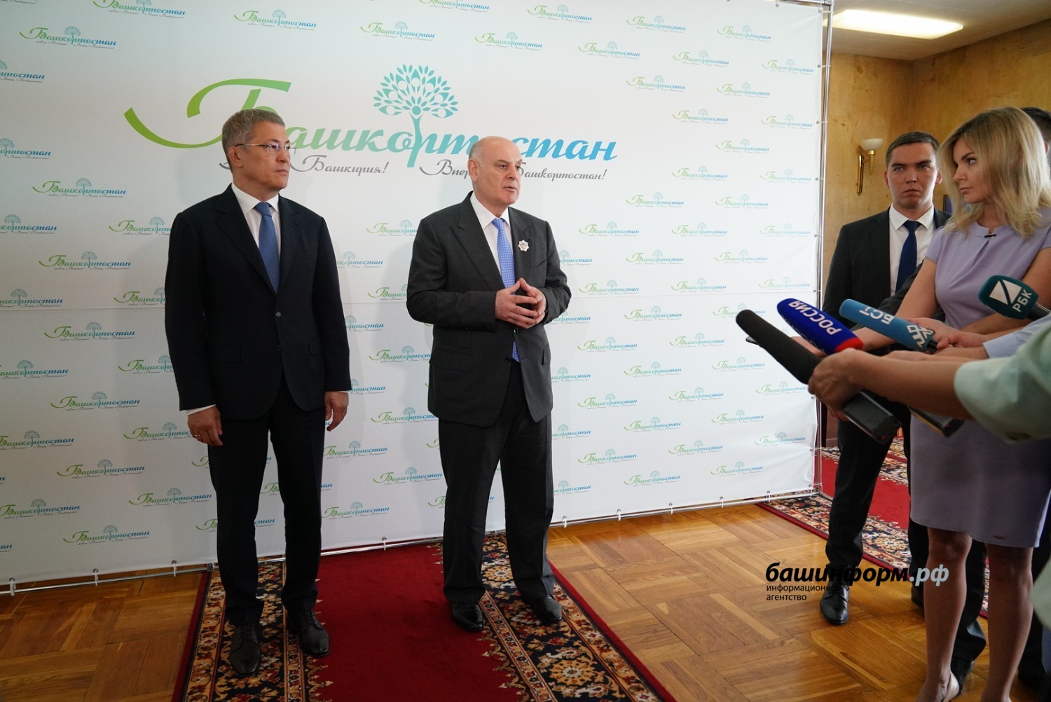 Олег Яровиков