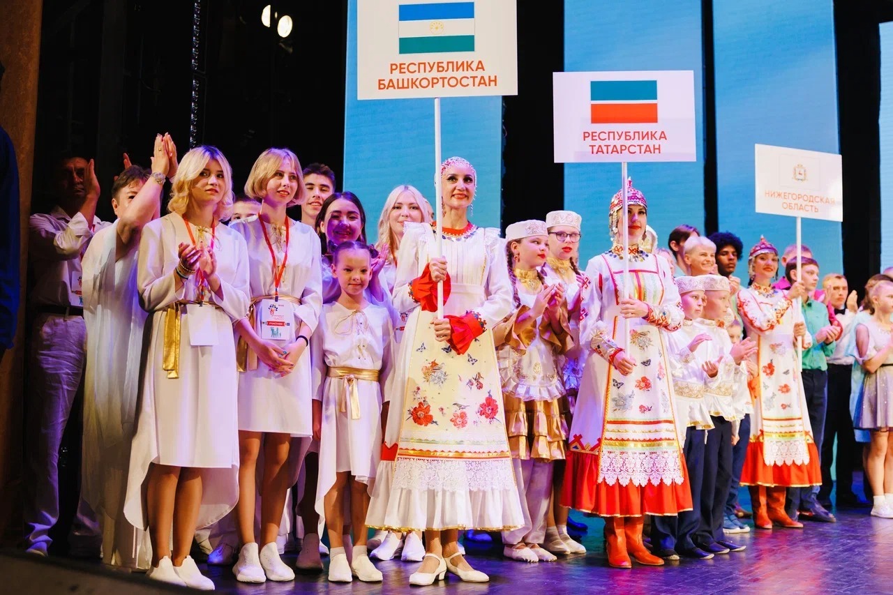 Мелеузовская семья Абдуллиных - победитель в номинации «Творческая семья» конкурса «Успешная семья Приволжья-2022»
