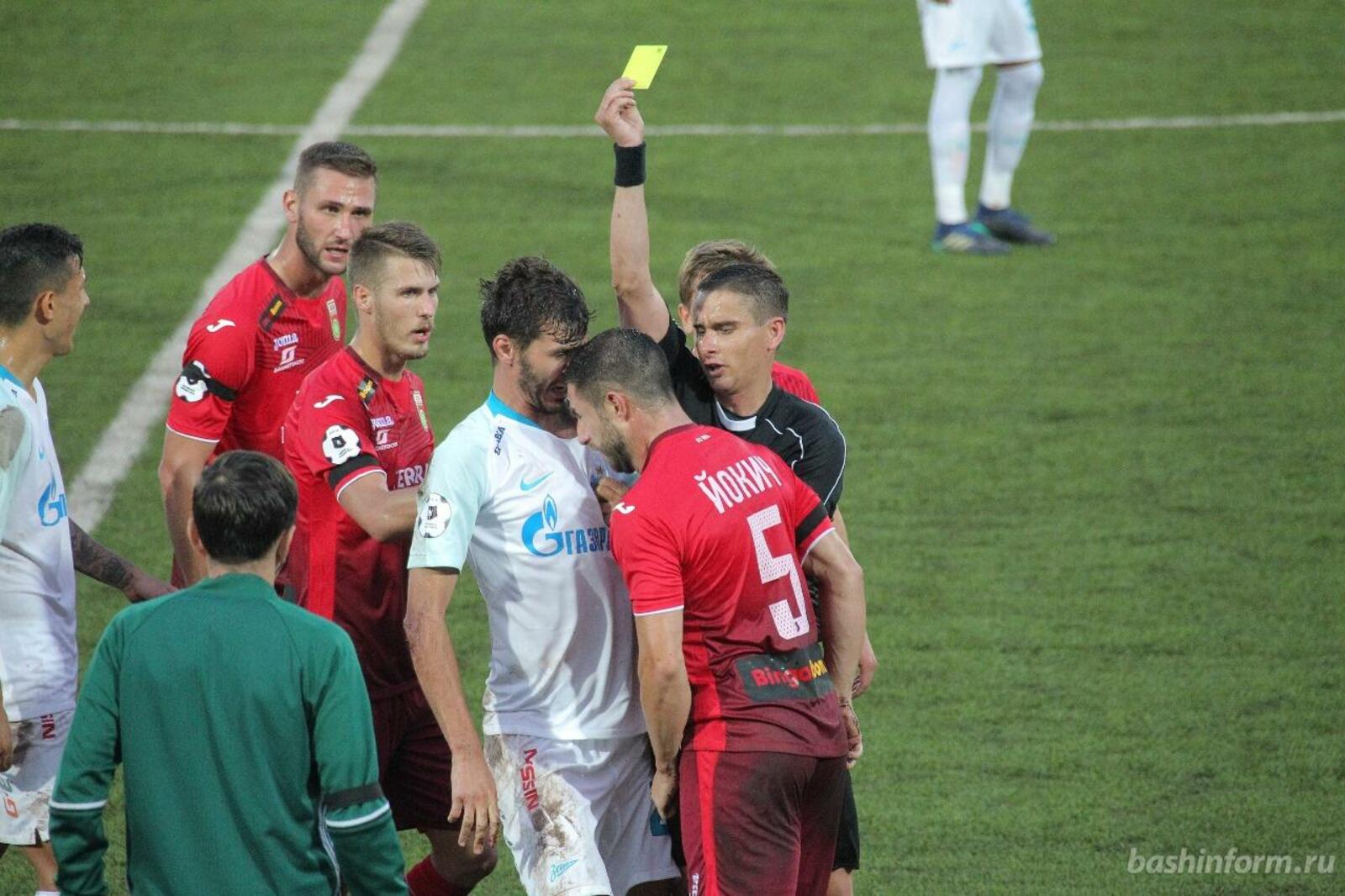 Олег Яровиков