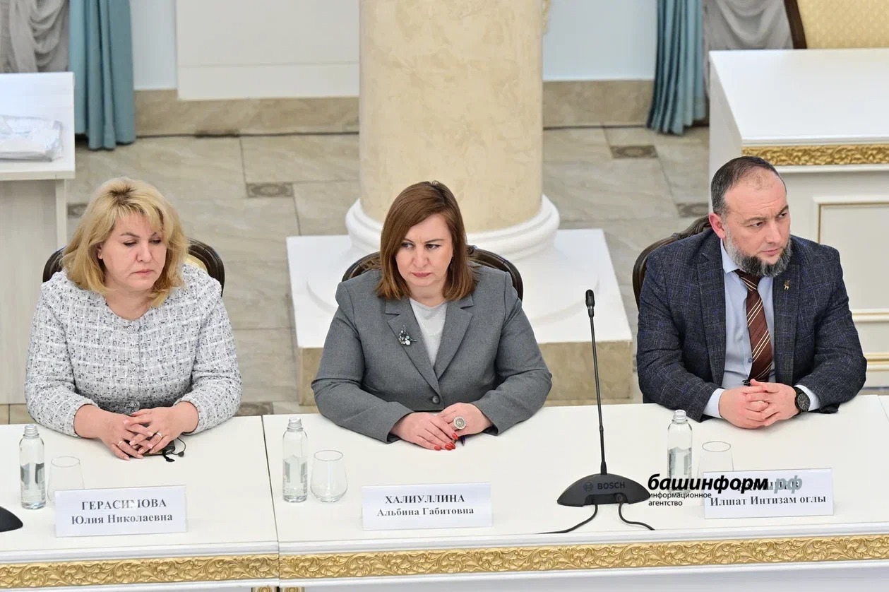 Азат Мухамедьянов пресс-служба  Главы РБ