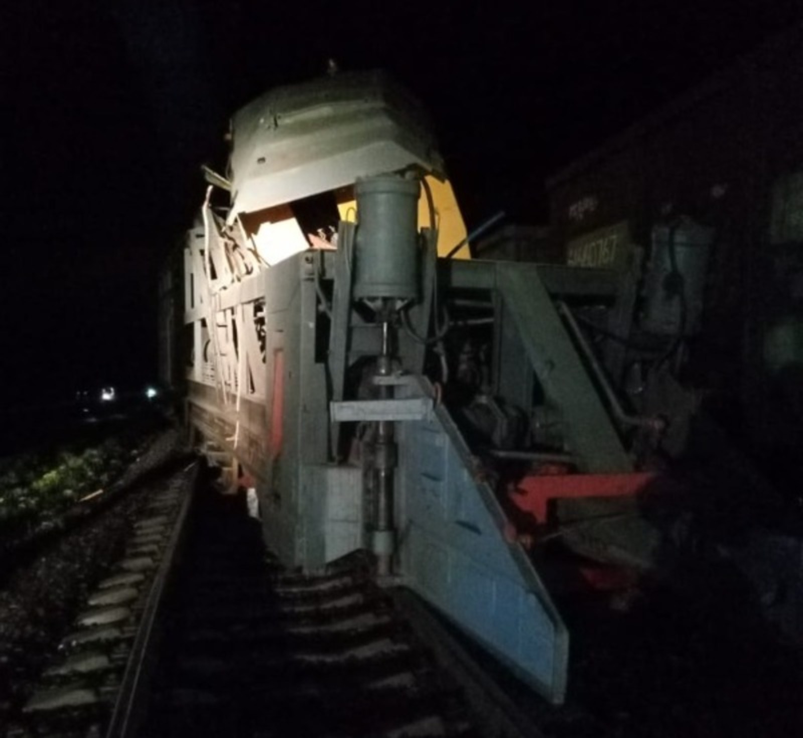 ЧП на железной дороге: в Башкирии с рельсов сошла часть поезда