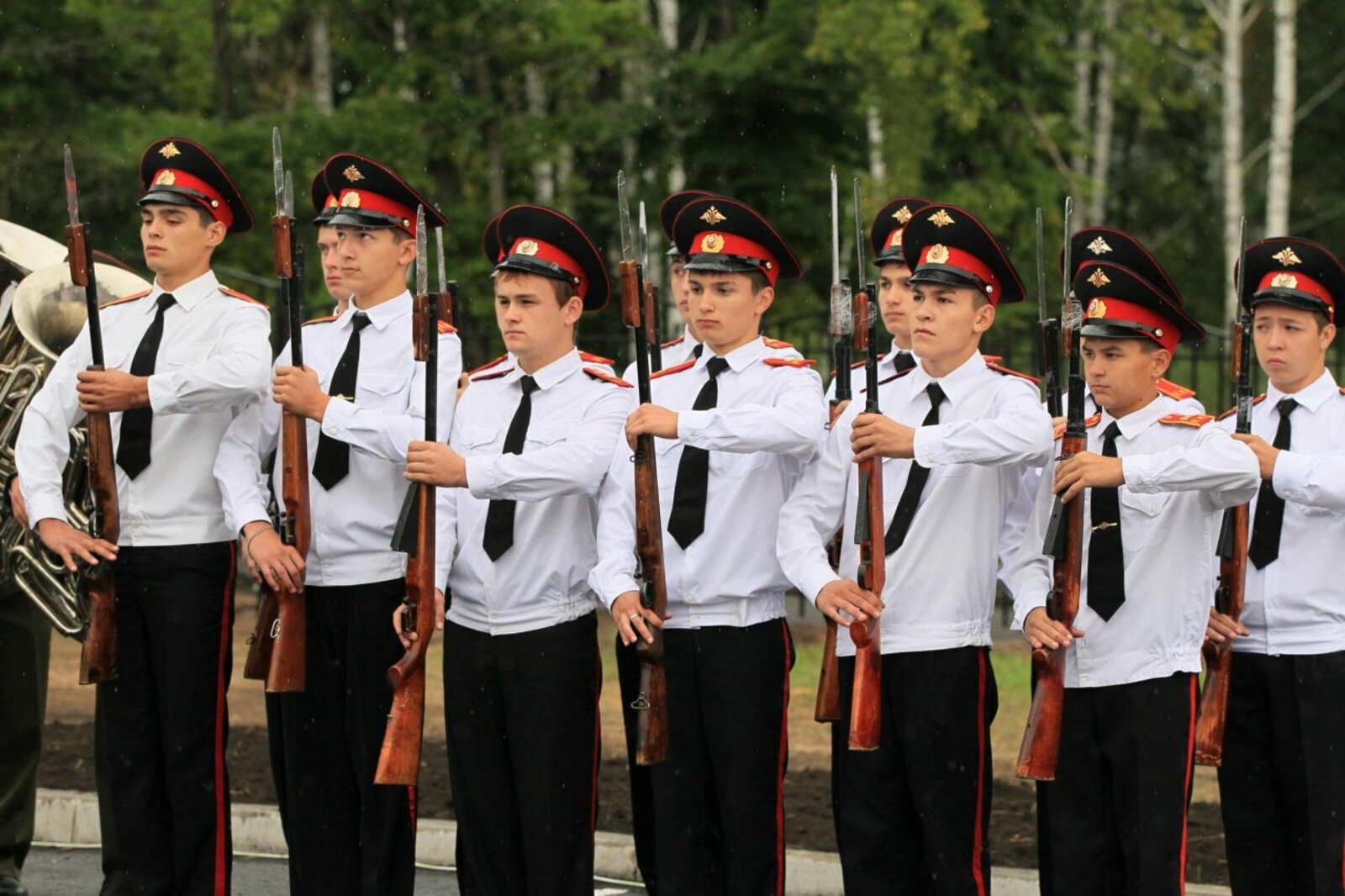 Олег Яровиков