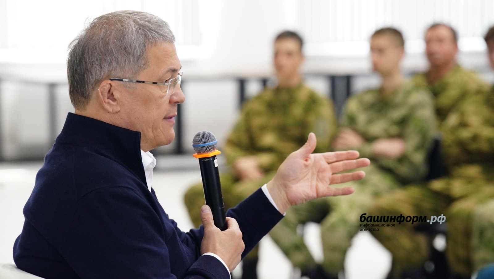 Олег Яровиков