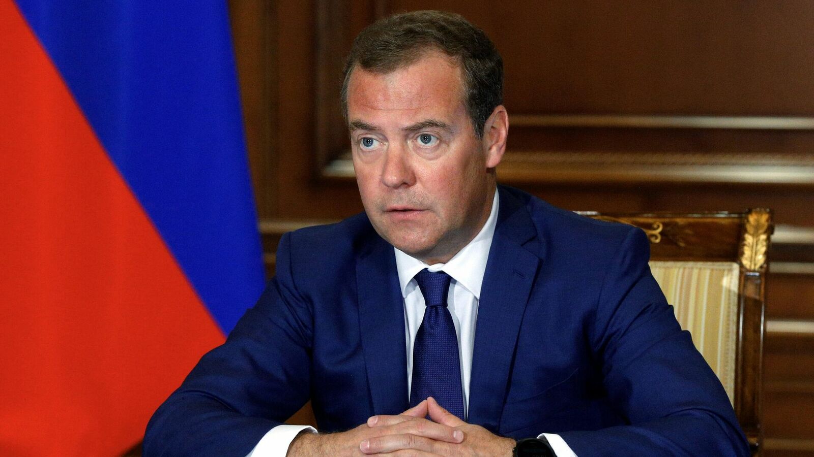 Дмитрий Медведев обеспокоился заражением оспой обезьян