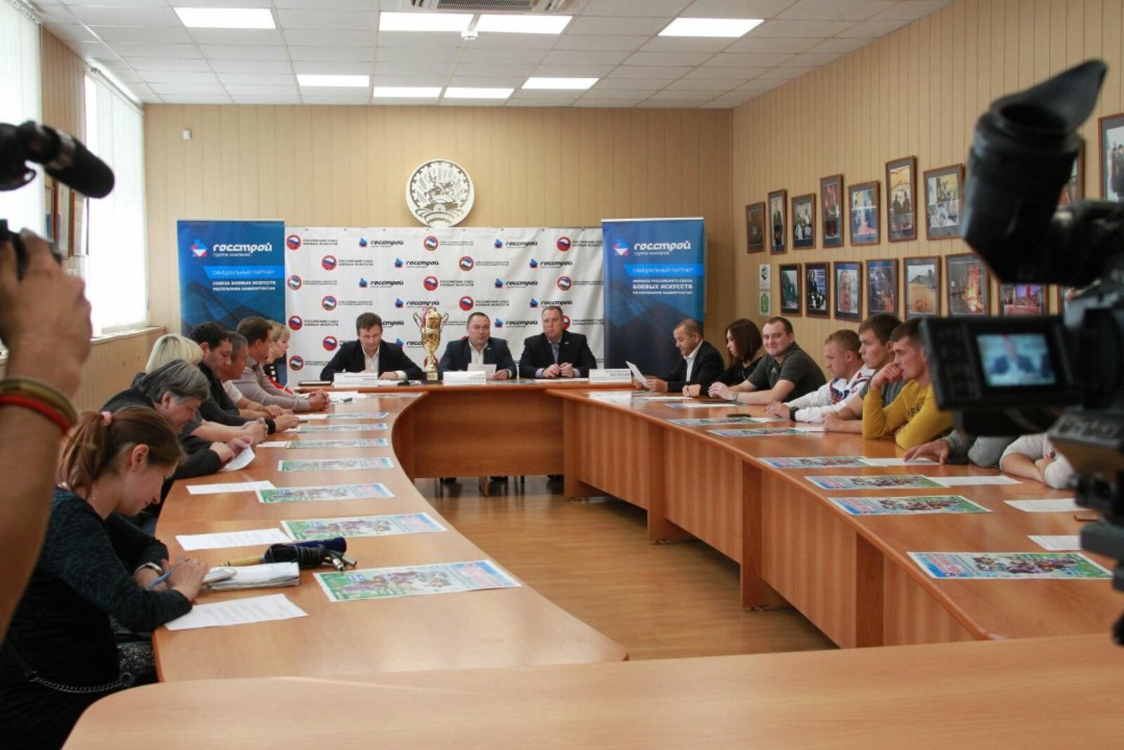 Олег Яровиков