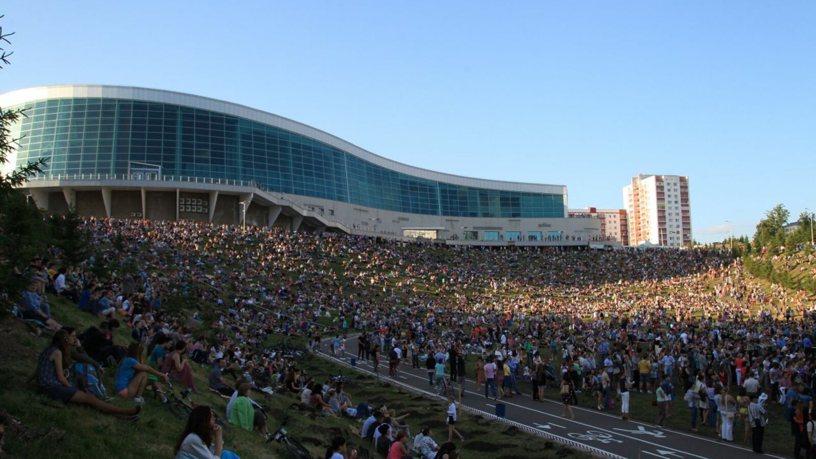 Олег Яровиков