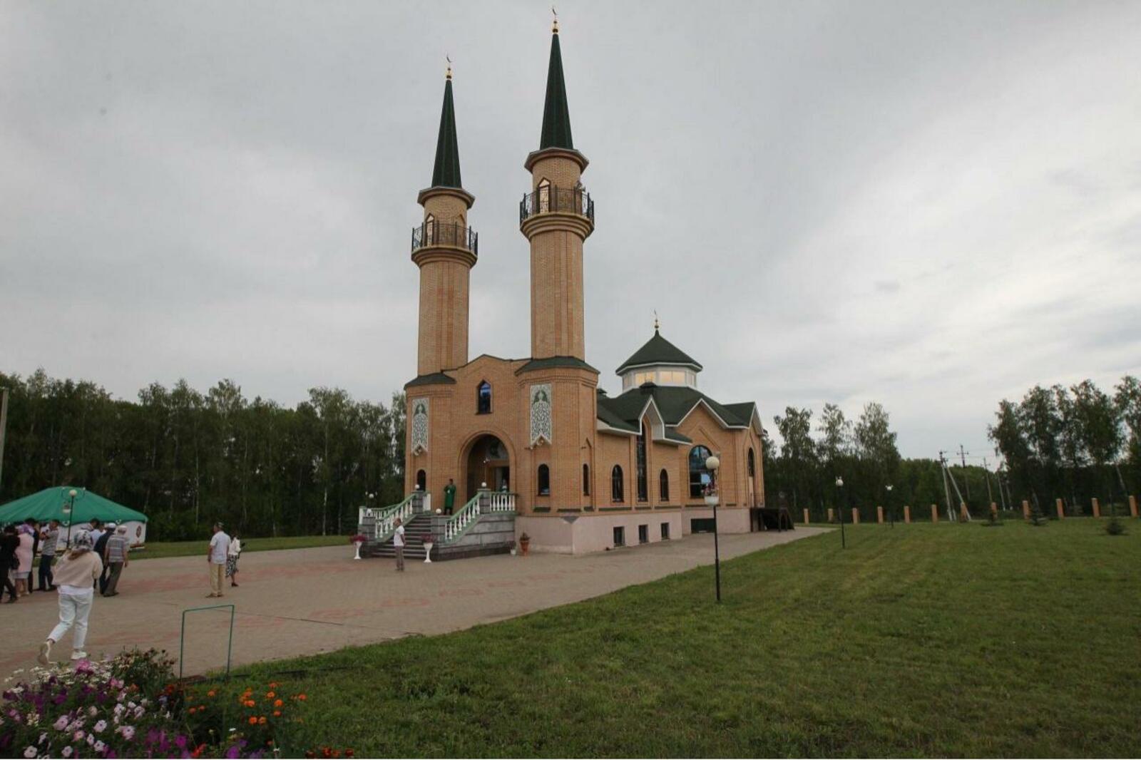 Олег Яровиков
