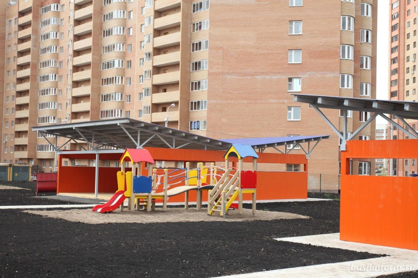 Олег Яровиков