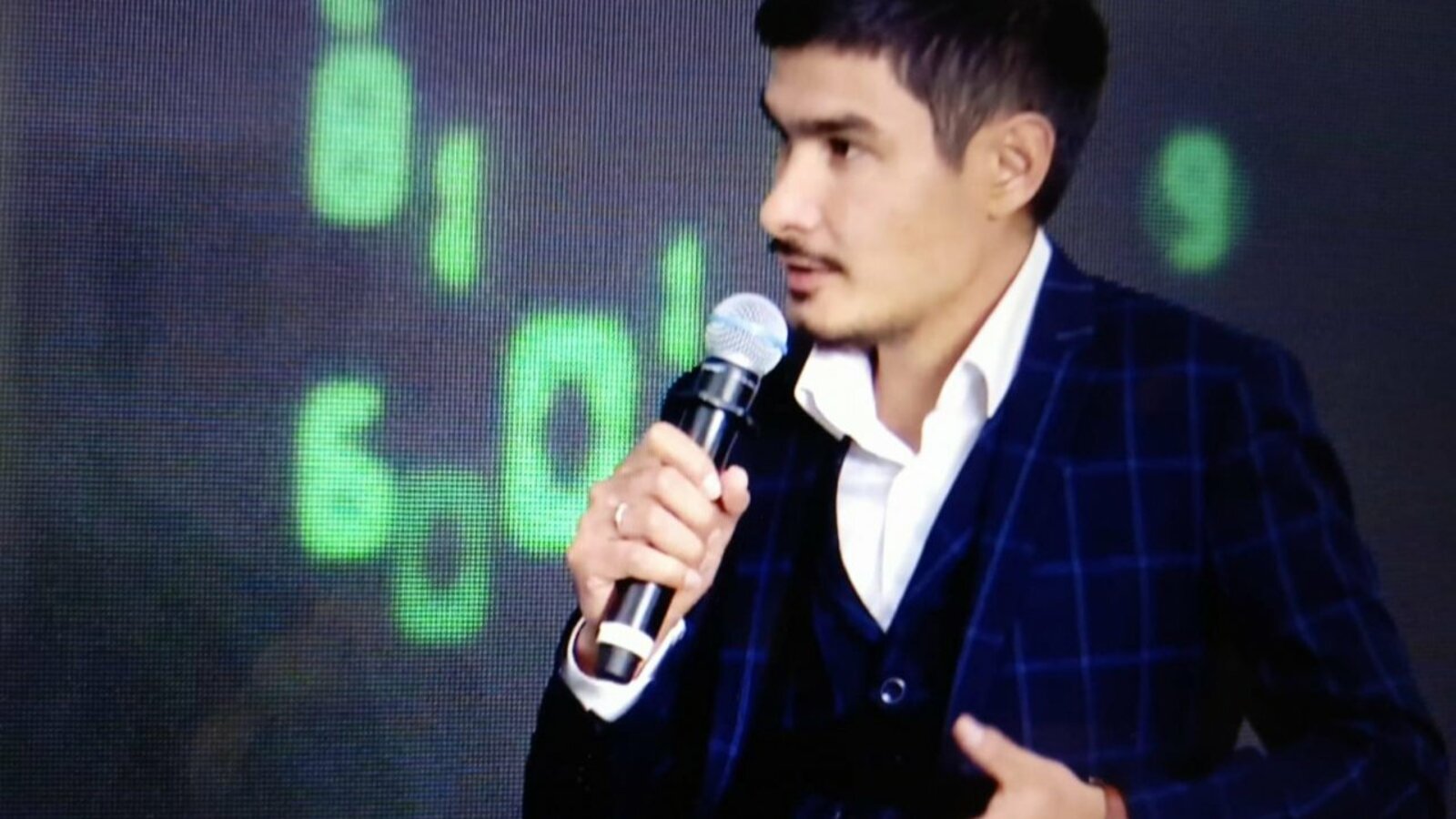 Валерий Шахов