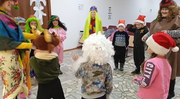 В селе Новоаптиково детям рассказали о рождественских праздниках