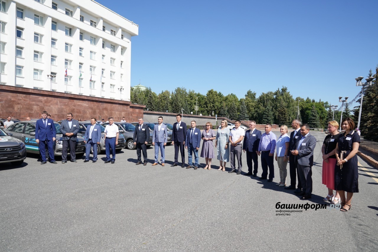 Автопарк лечебных учреждений Башкирии пополнился новыми  LADA Granta