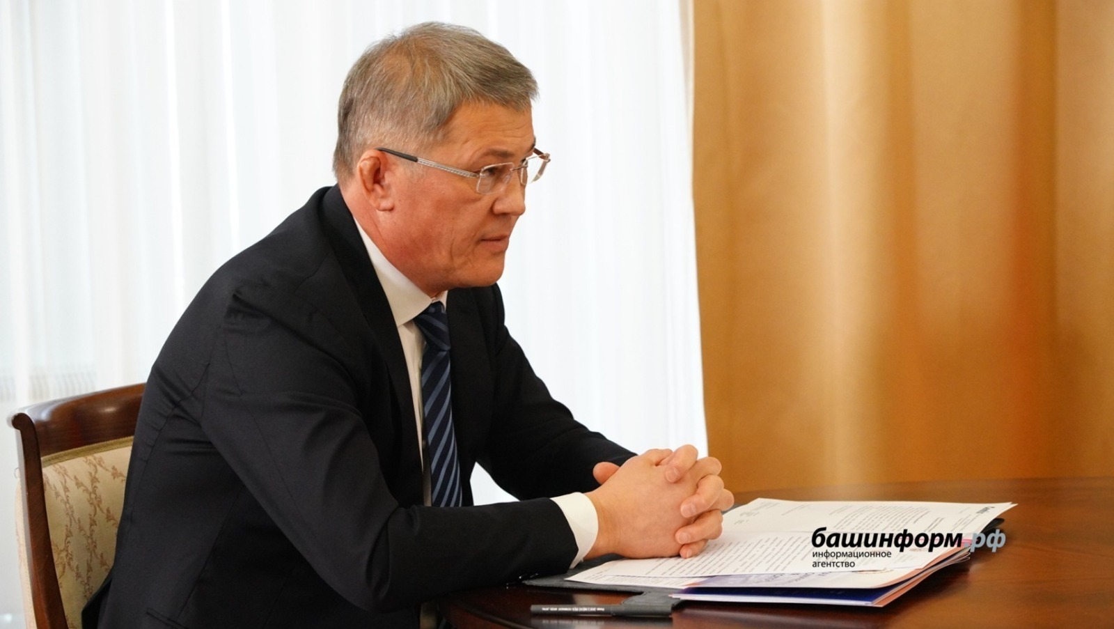 Олег Яровиков