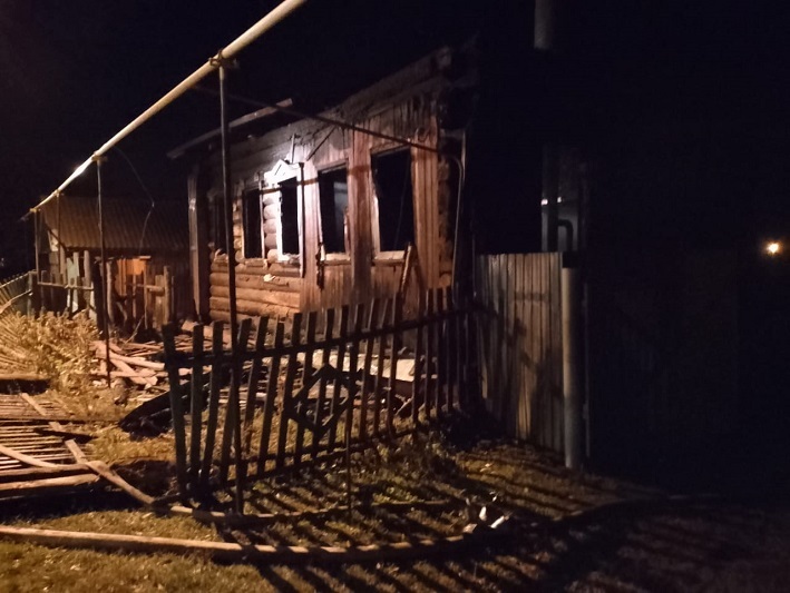 Жительница Башкирии попала в реанимацию из-за пожара в частном доме