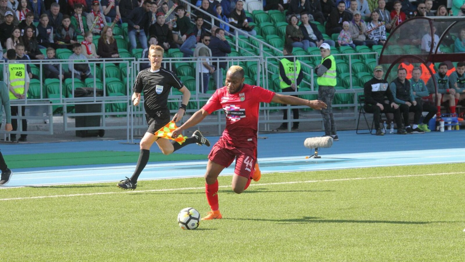 Олег Яровиков