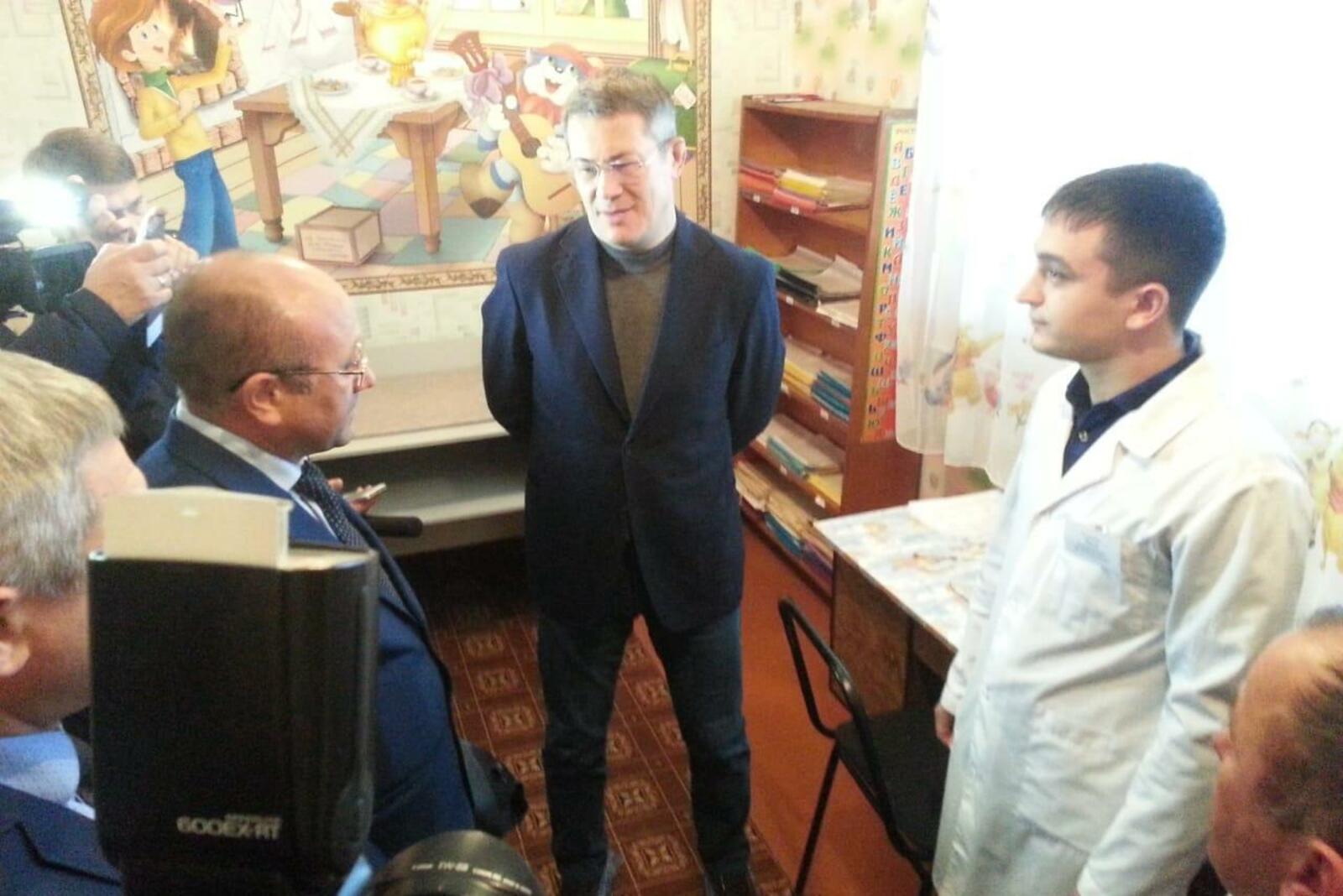 автор