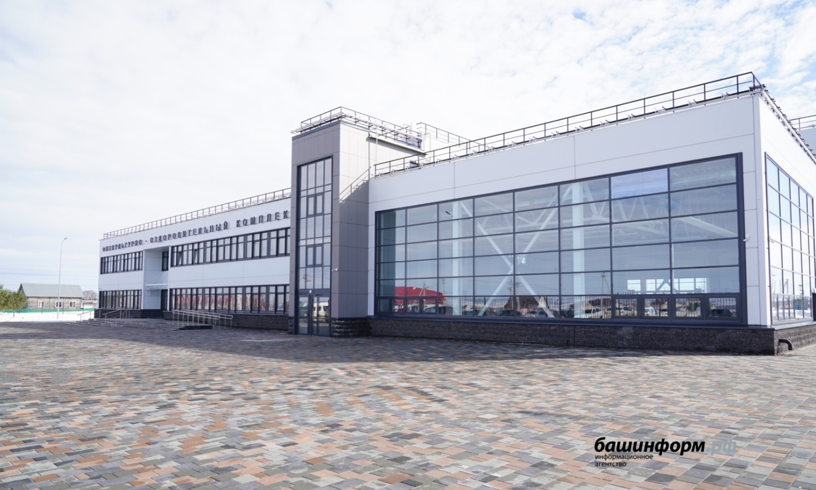 Олег Яровиков