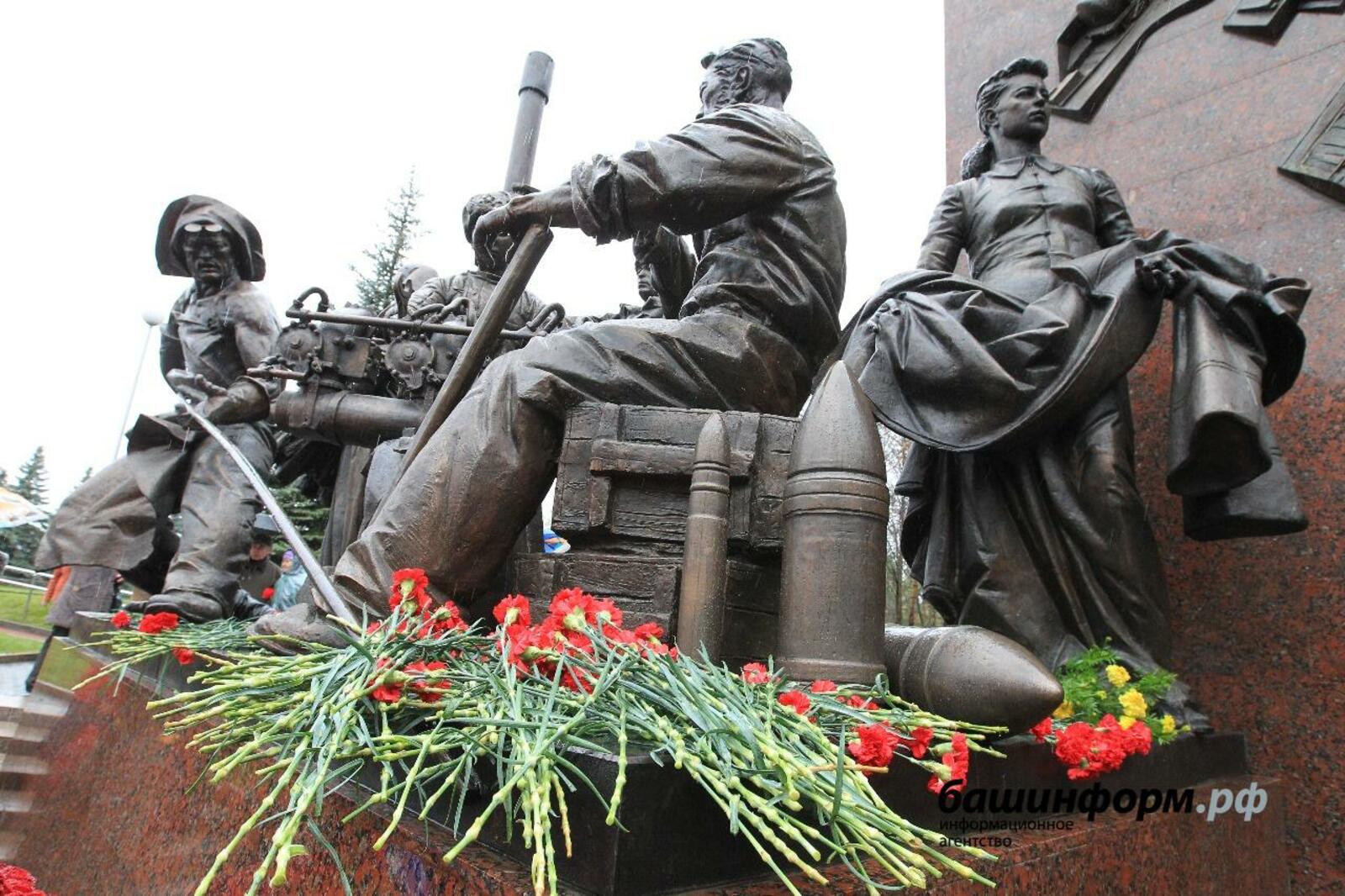 Олег Яровиков