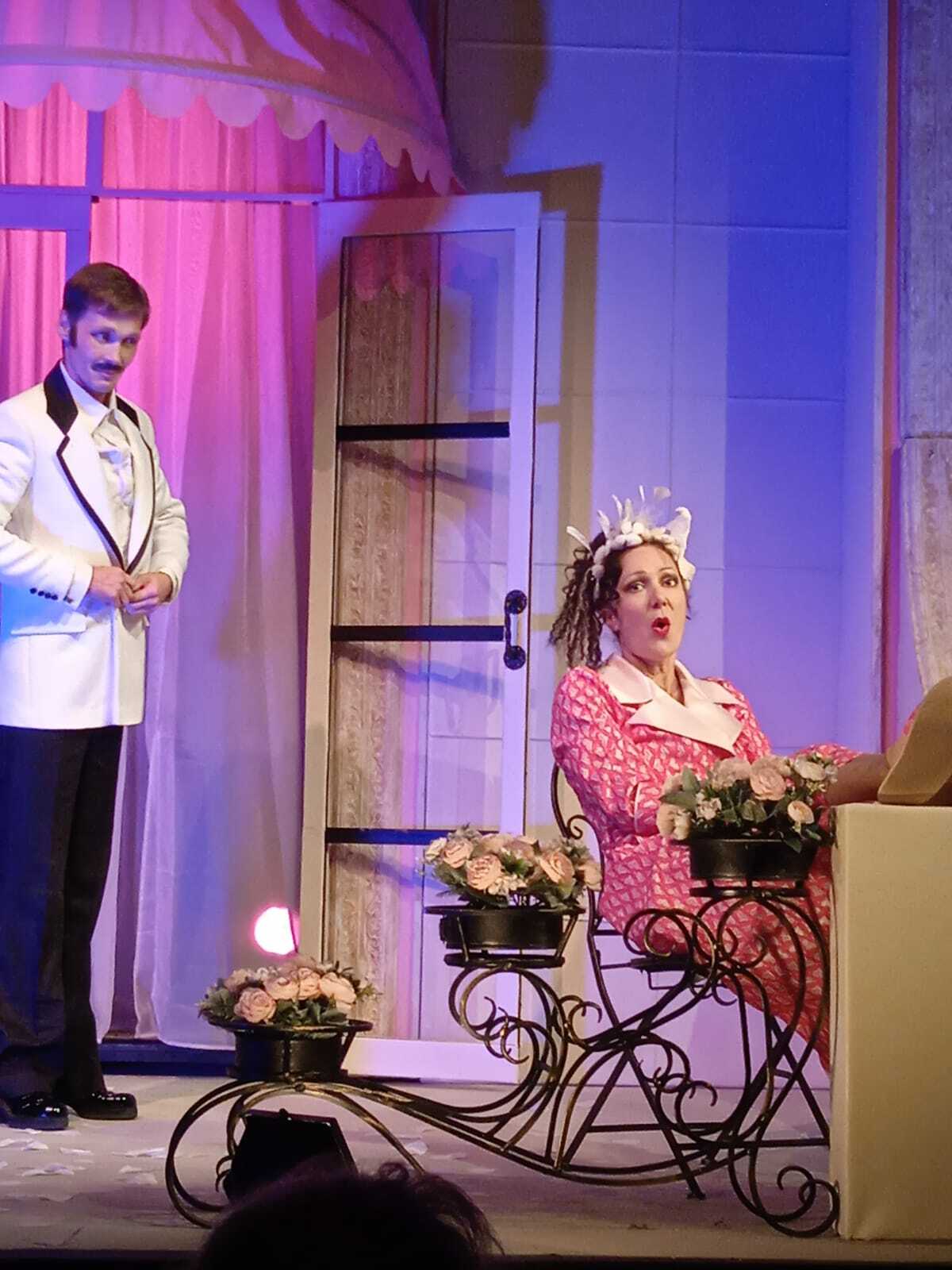 Театральный сезон в Стерлитамаке открылся пьесой «Интимная комедия»