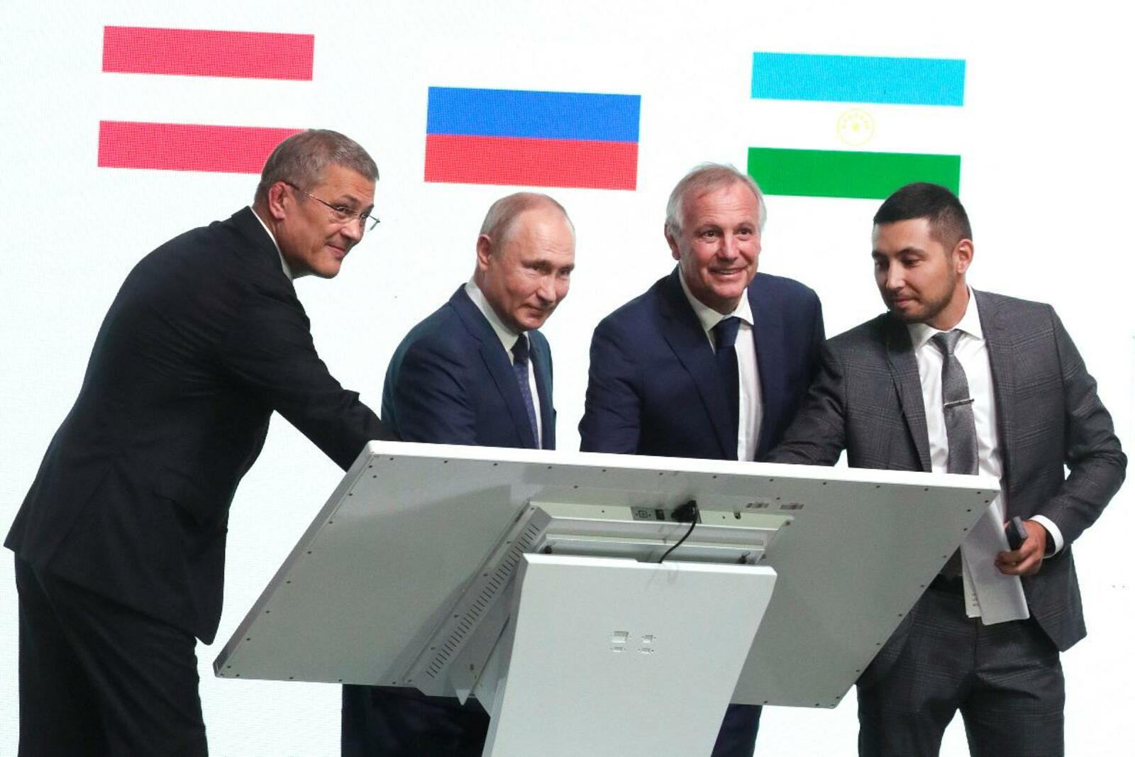 Олег Яровиков