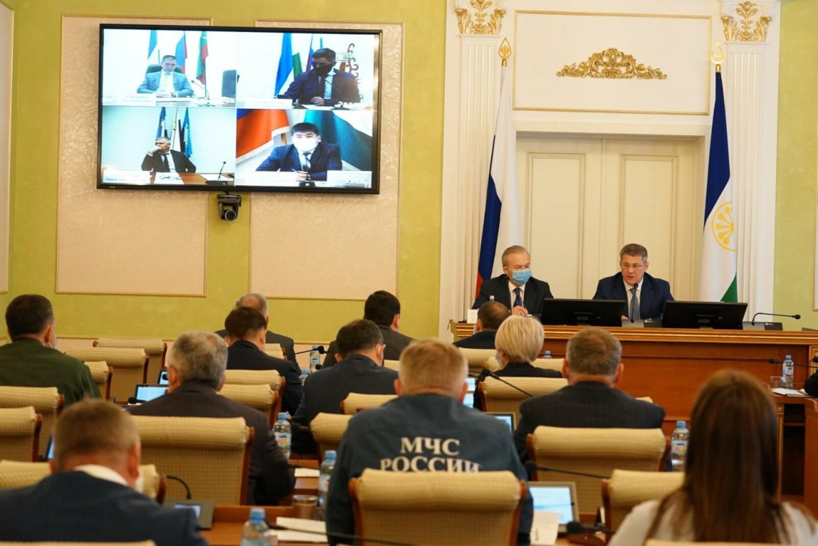 Олег Яровиков