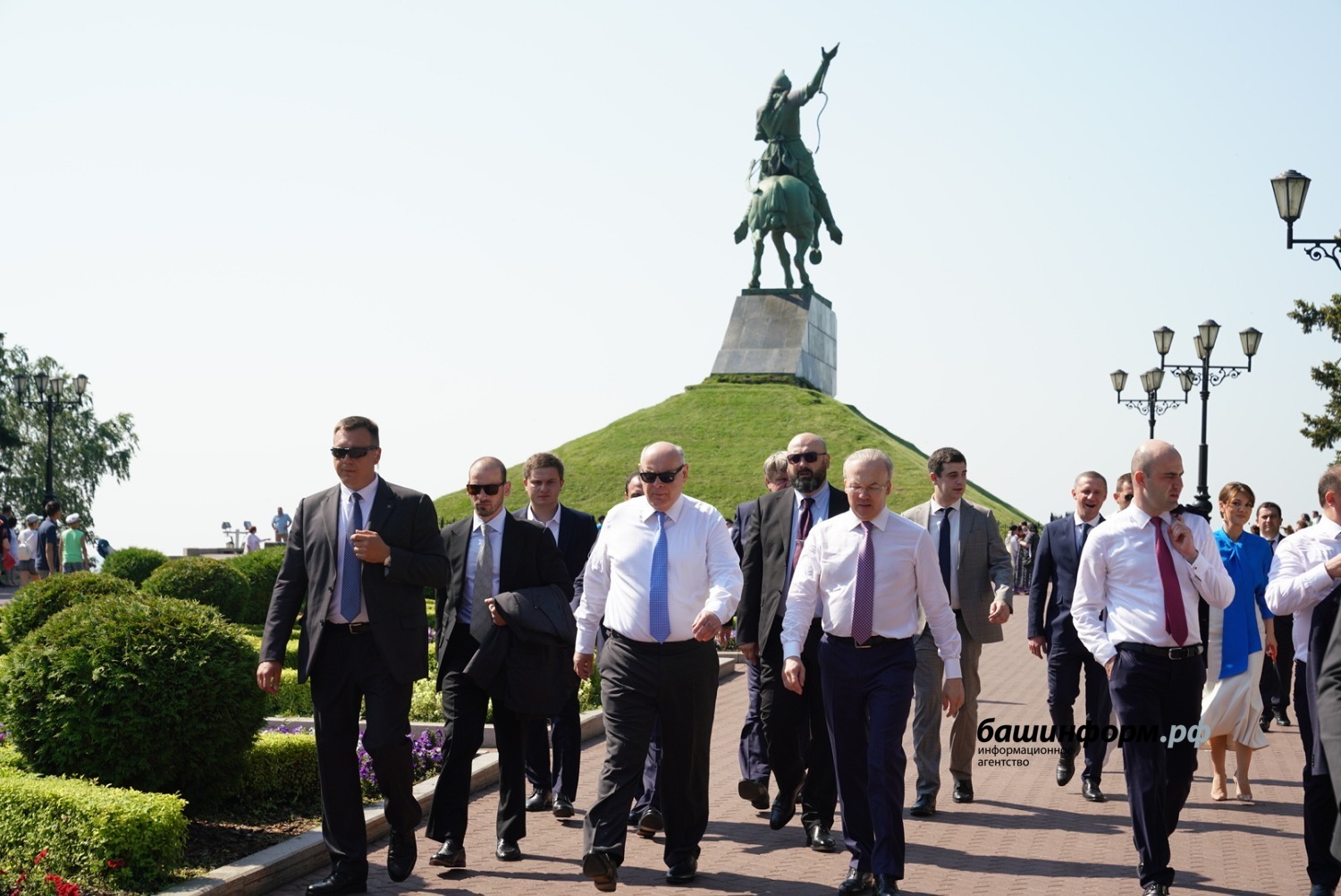 Олег Яровиков