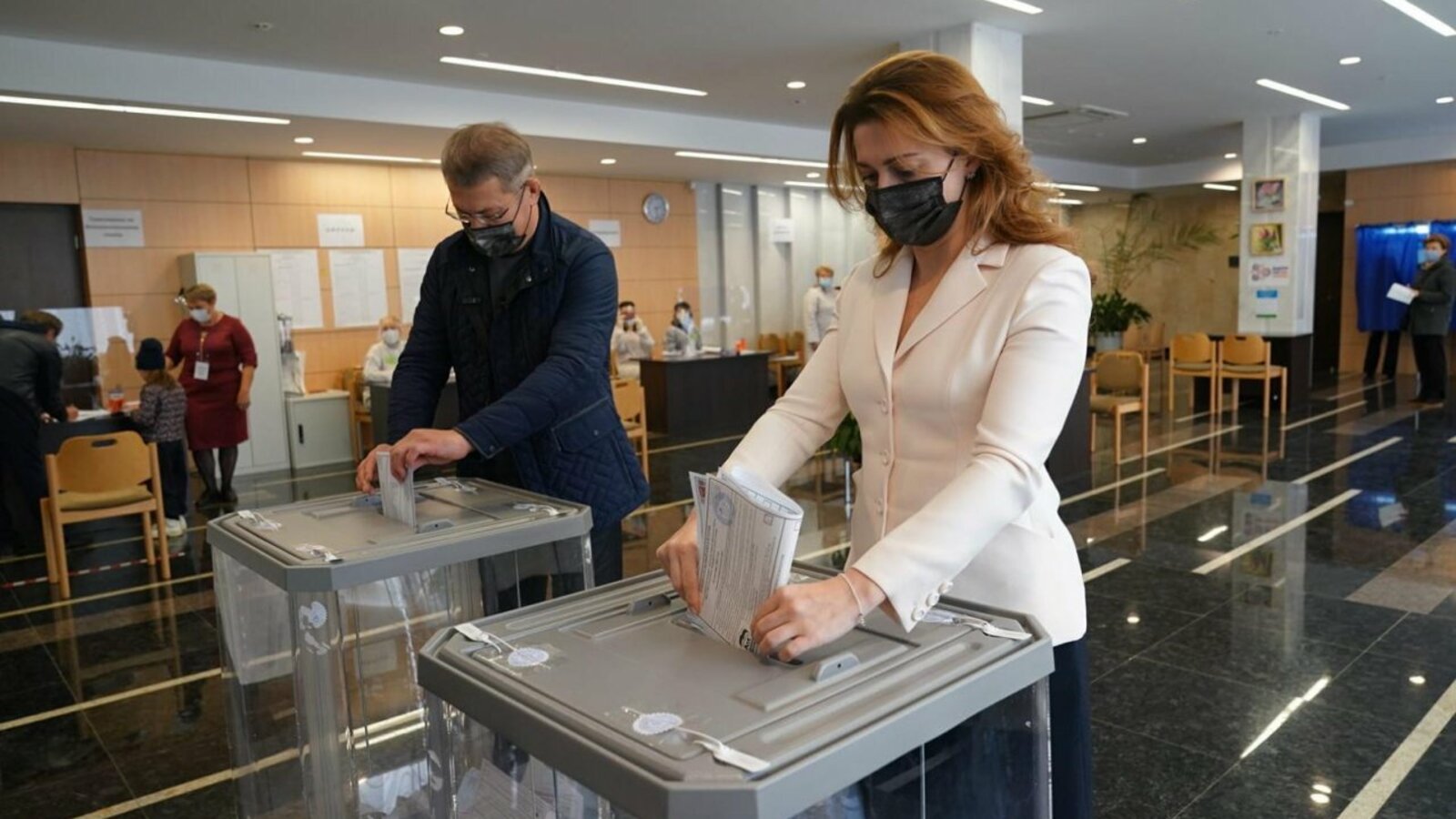 Олег Яровиков