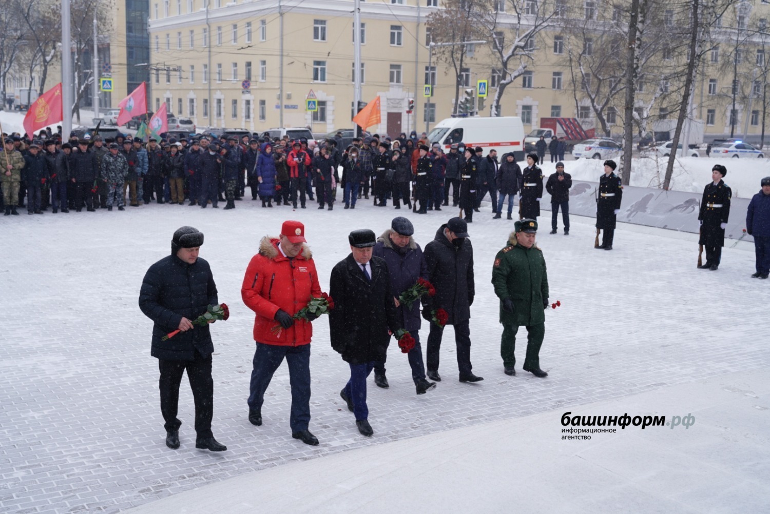 Олег Яровиков