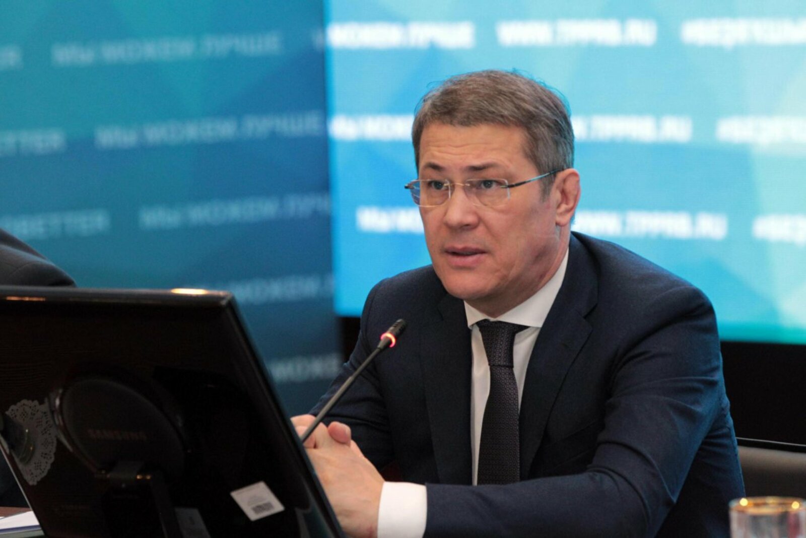 Олег Яровиков