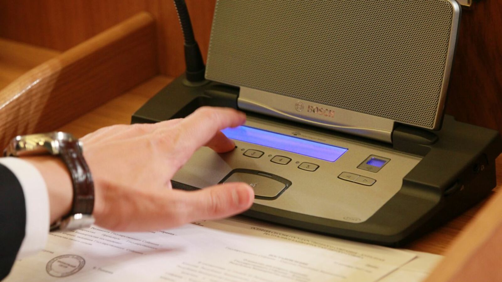 Олег Яровиков