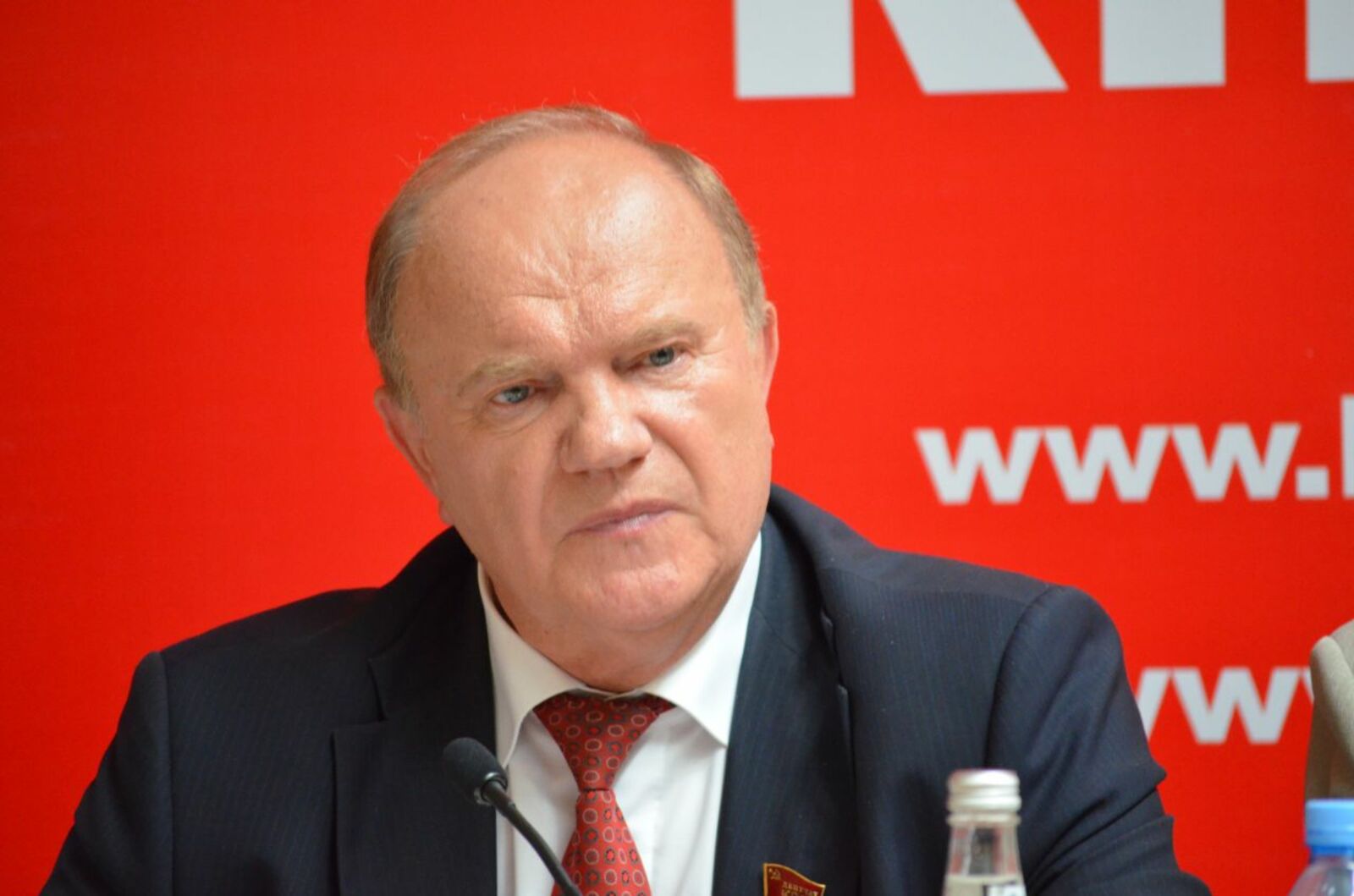 автора