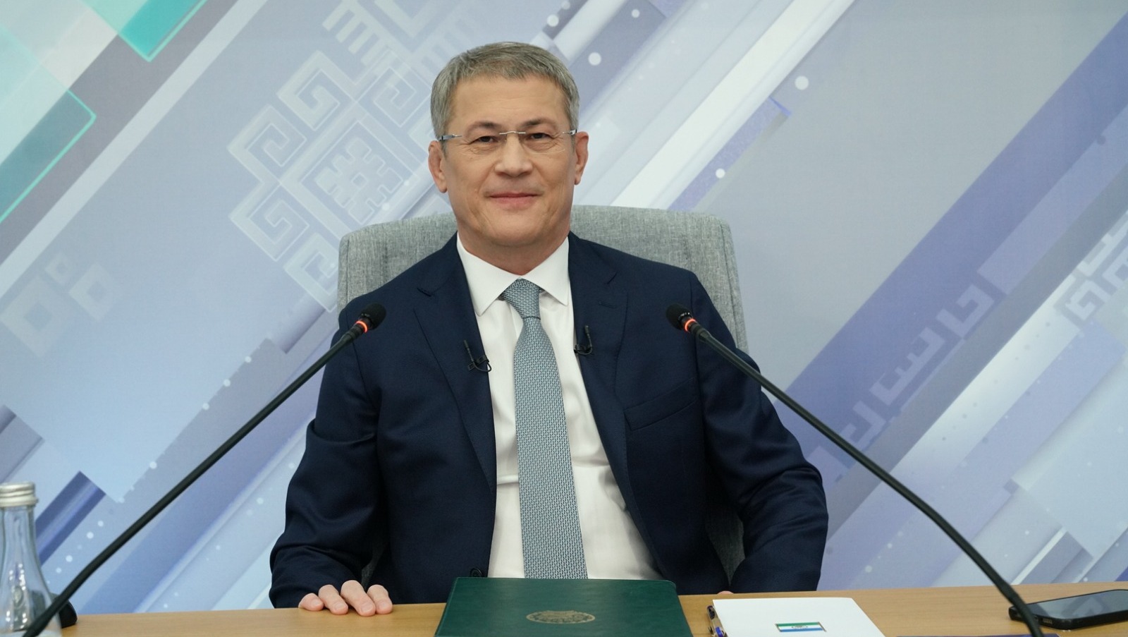 Олег Яровиков