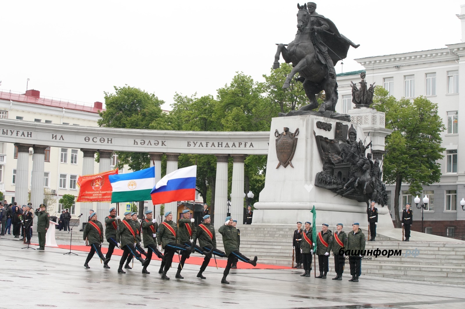 Олег Яровиков