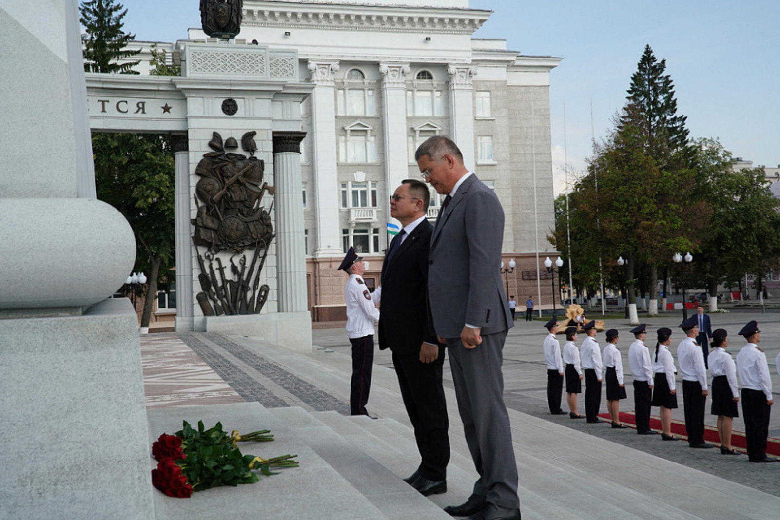 Олег Яровиков