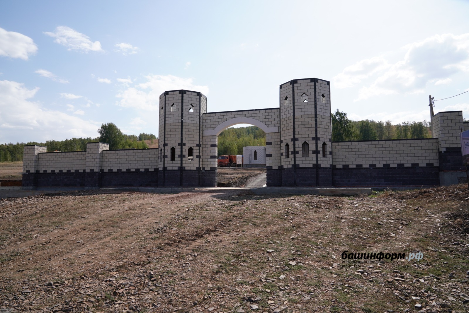 Олег Яровиков