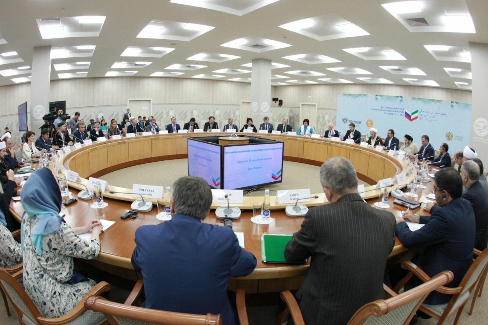 Олег Яровиков