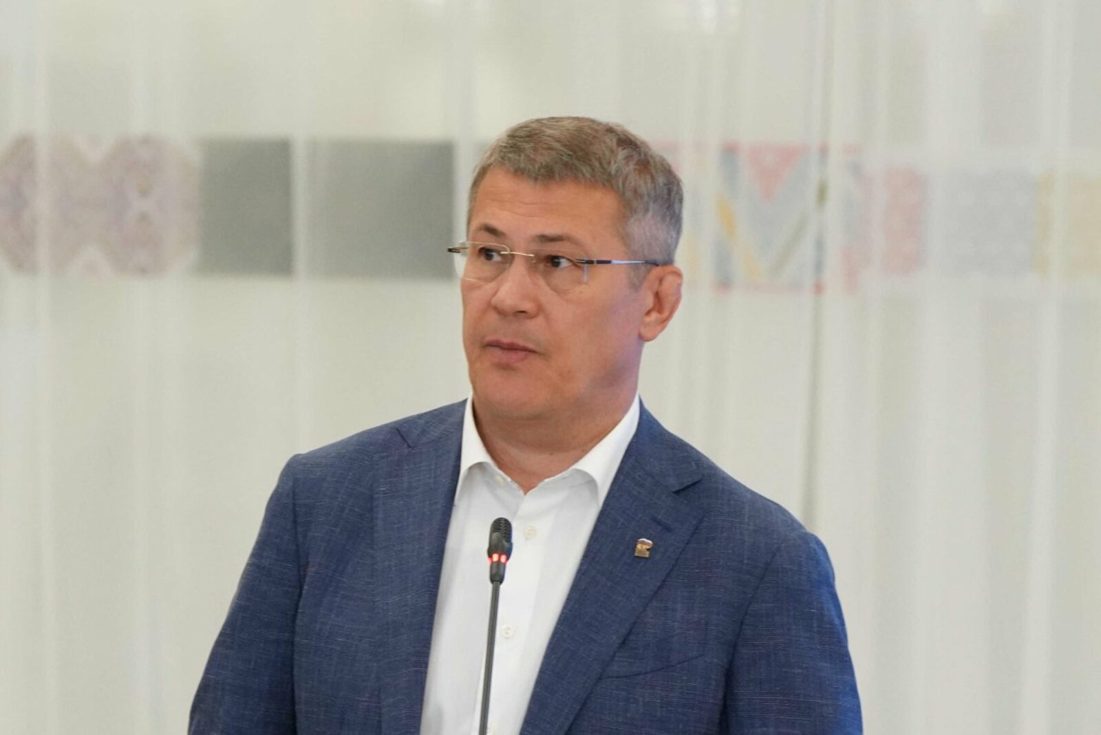 Олег Яровиков