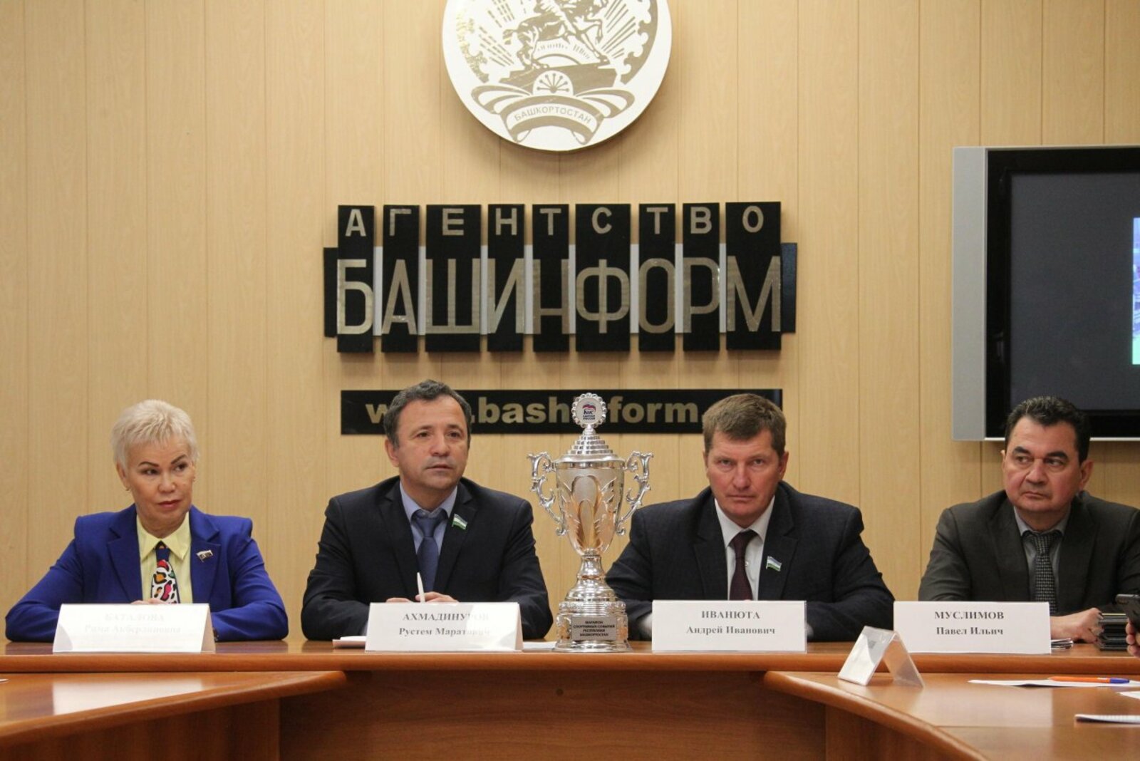 Олег Яровиков