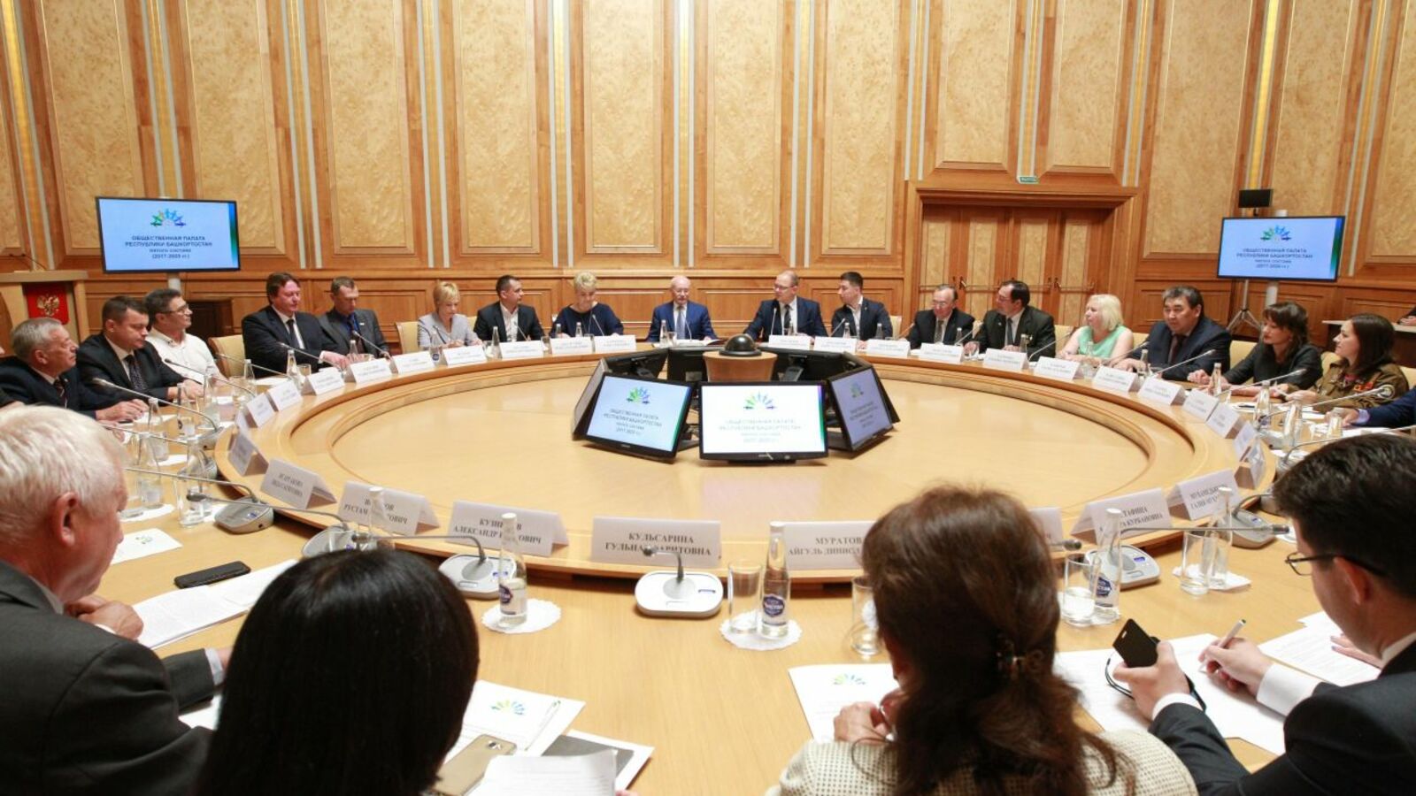 Олег Яровиков