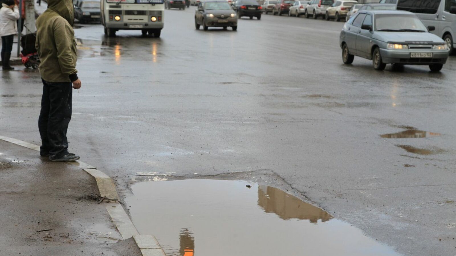 Олег Яровиков