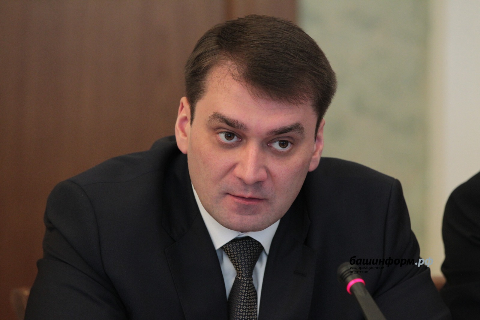 Олег Яровиков