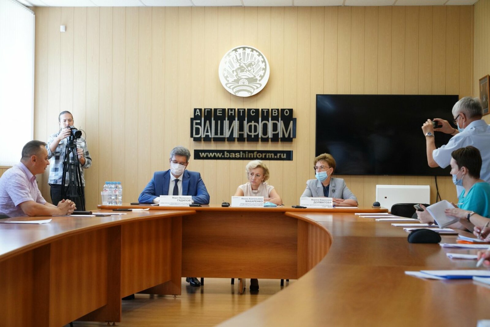 Олег Яровиков