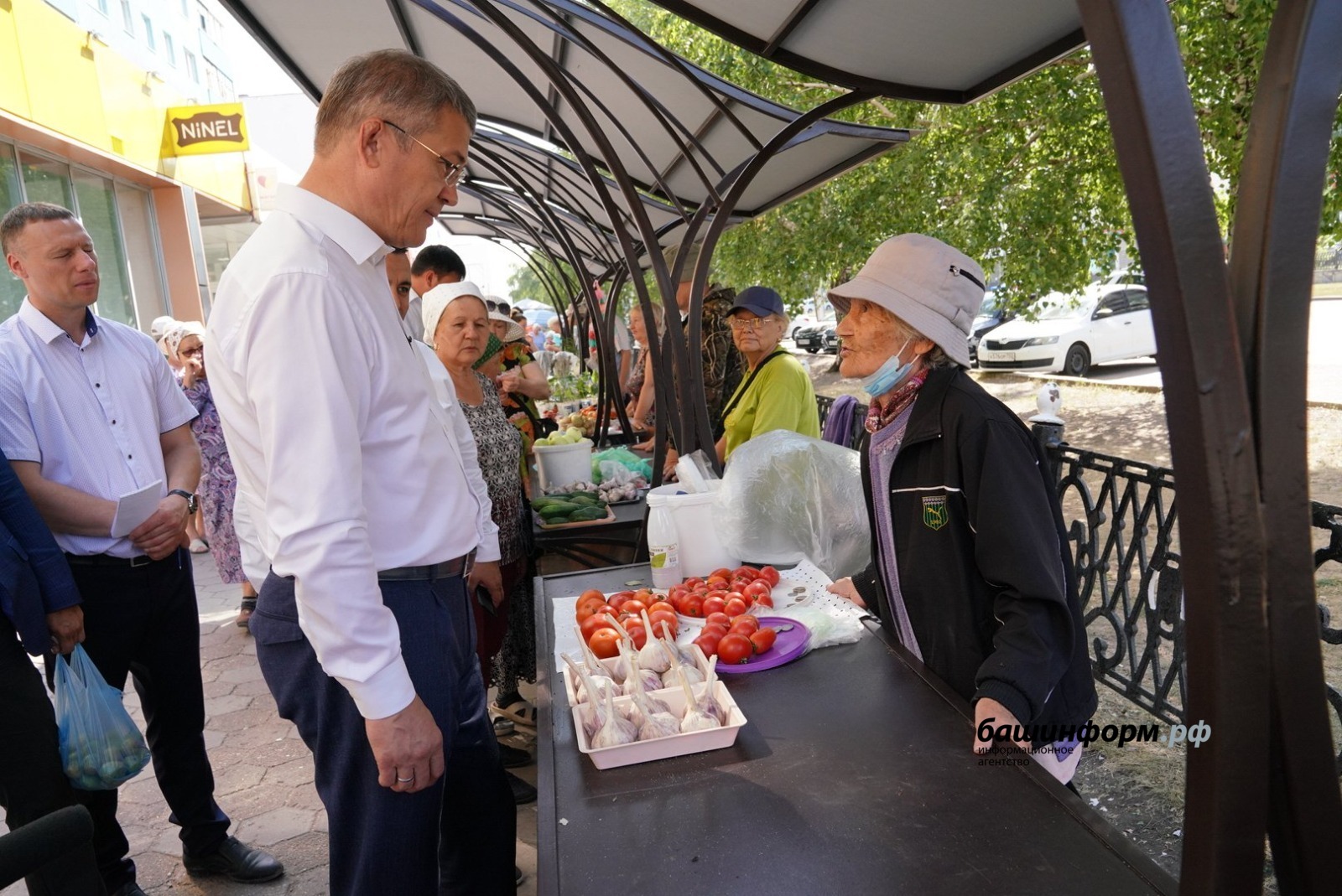 Олег Яровиков