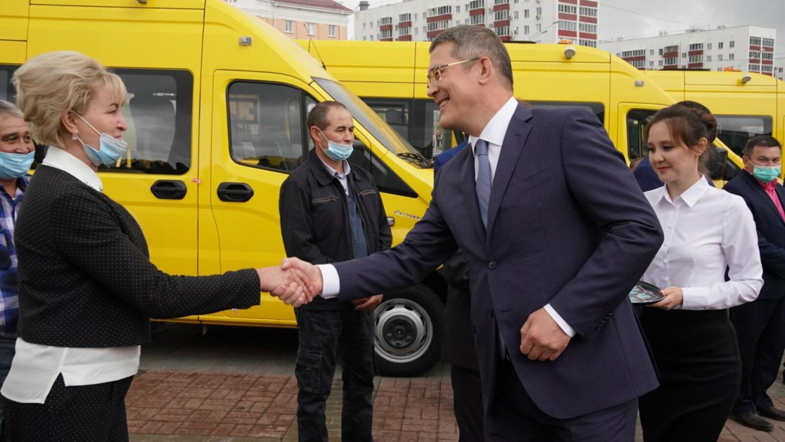 Олег Яровиков