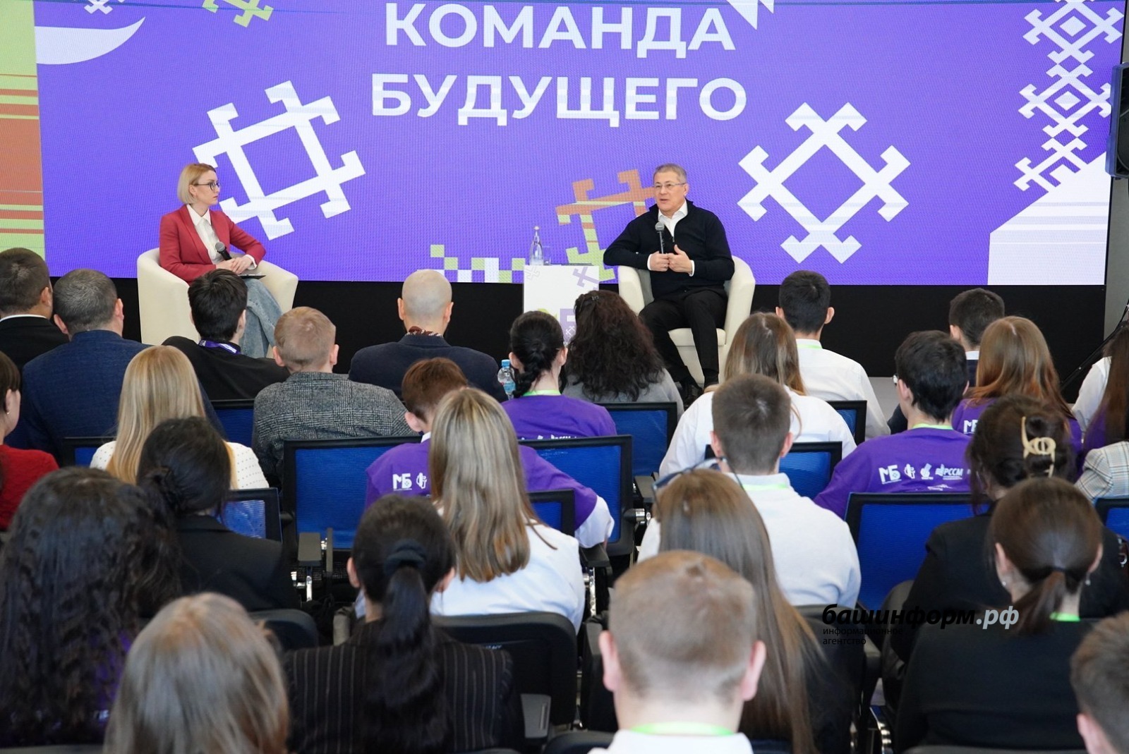 Олег  Яровиков