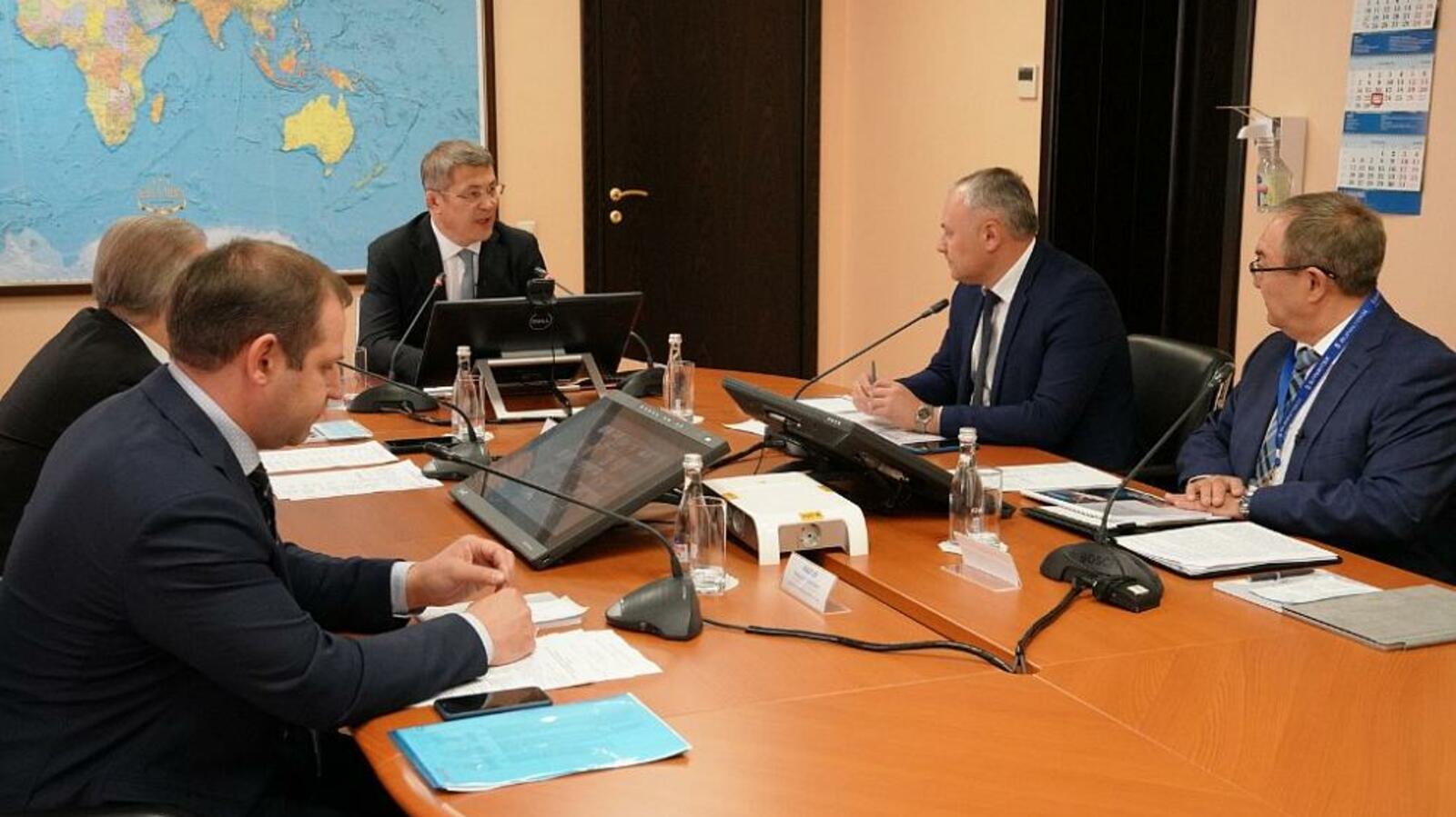 Олег Яровиков