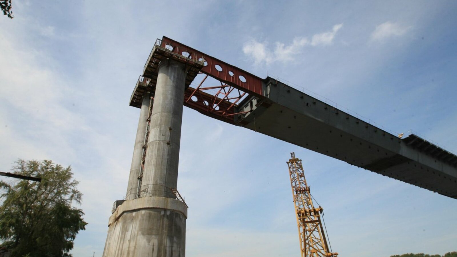 Олег Яровиков