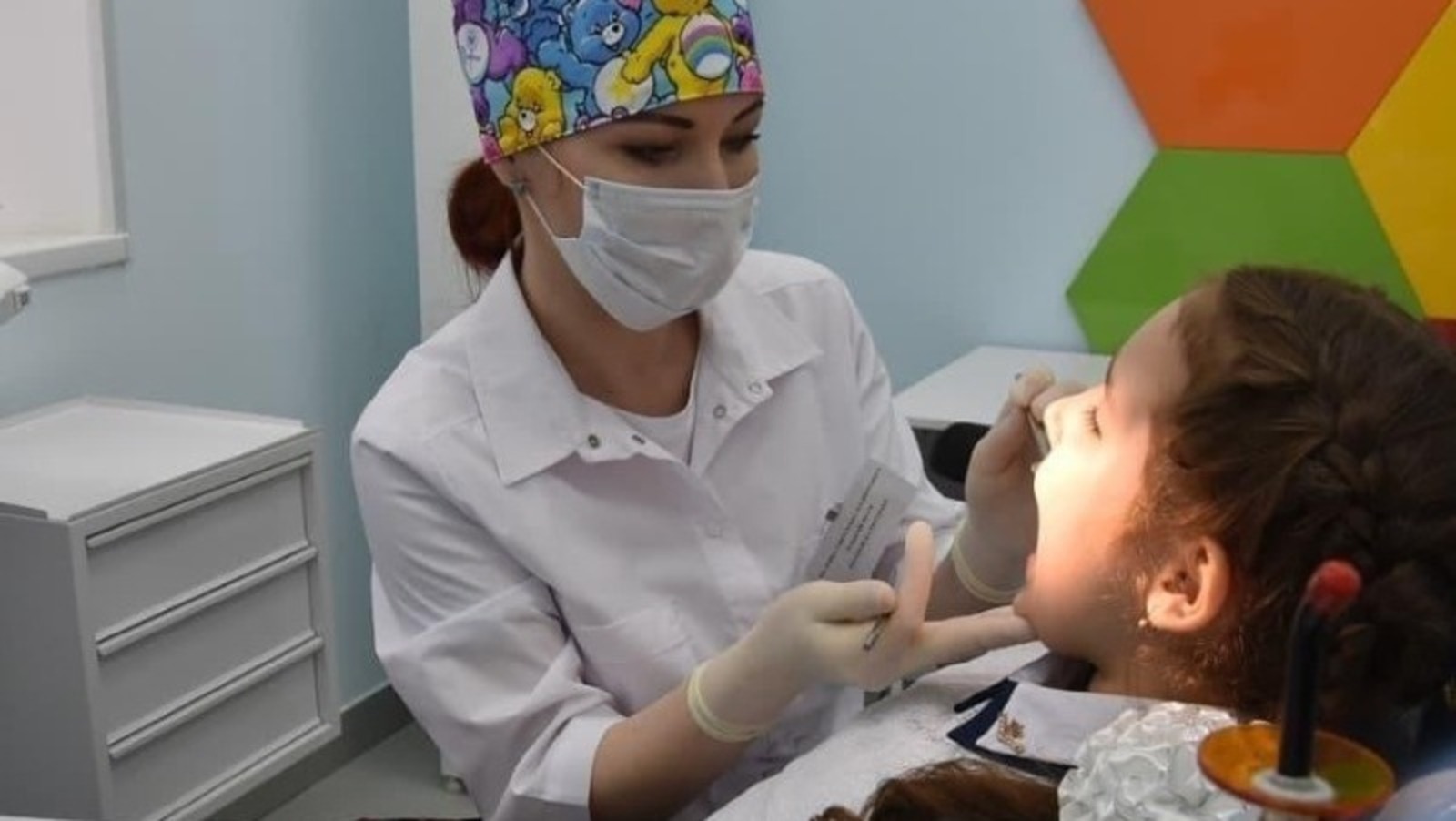 В школах Башкирии появились современные стоматологические кабинеты