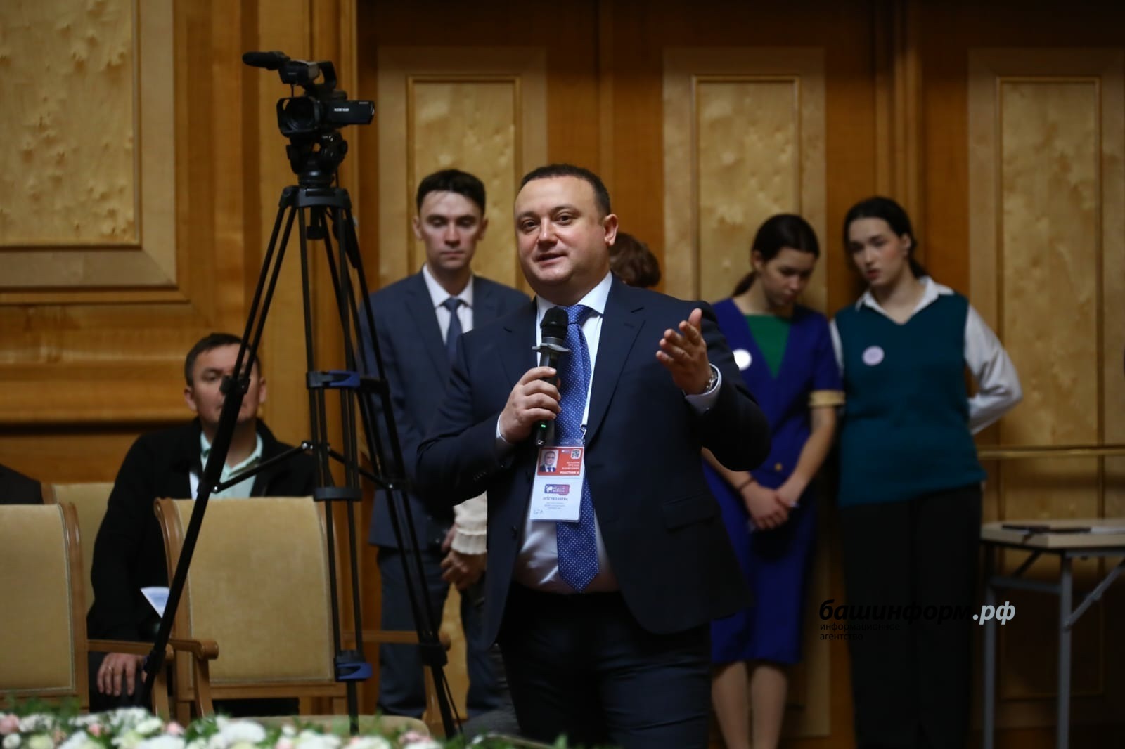 Валерий  Шахов