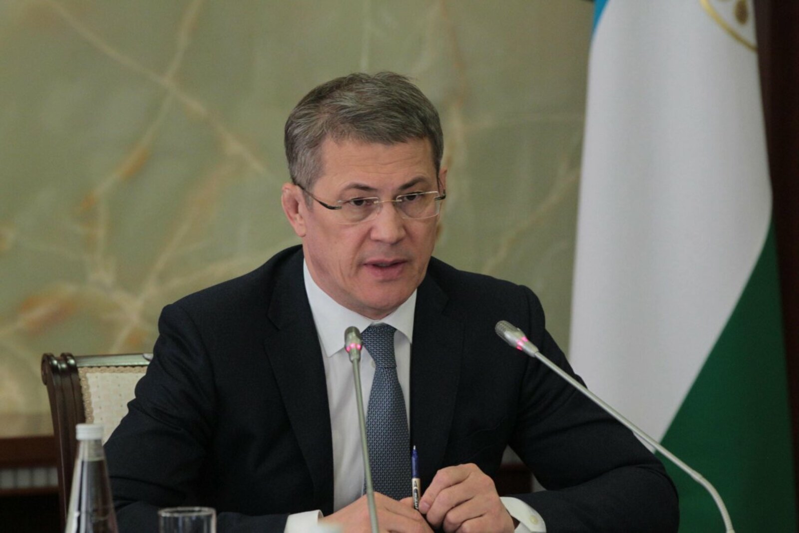 Олег Яровиков